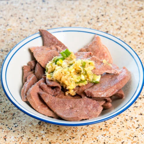 Pork Liver with Scallions Oil / 薑蔥撈豬潤